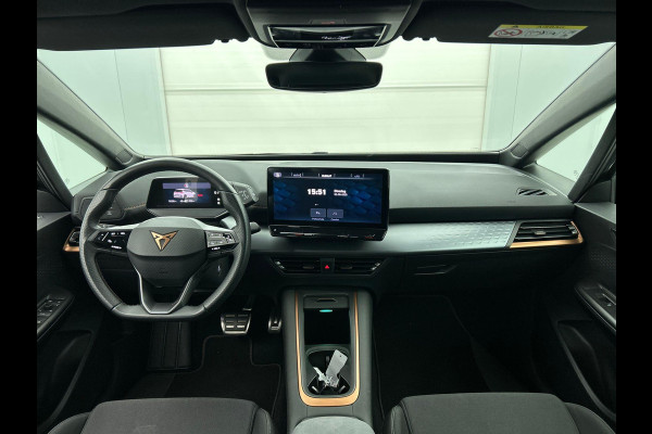 CUPRA Born Business 62 kWh Airco Climate control Navigatie Carplay Adaptive Cruise Control Ambient Light Parkeersensoren Camera
