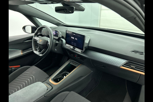 CUPRA Born Business 62 kWh Airco Climate control Navigatie Carplay Adaptive Cruise Control Ambient Light Parkeersensoren Camera