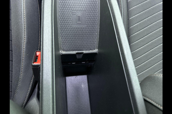 CUPRA Born Business 62 kWh Airco Climate control Navigatie Carplay Adaptive Cruise Control Ambient Light Parkeersensoren Camera