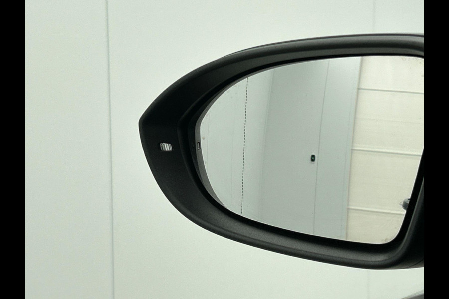 CUPRA Born Business 62 kWh Airco Climate control Navigatie Carplay Adaptive Cruise Control Ambient Light Parkeersensoren Camera