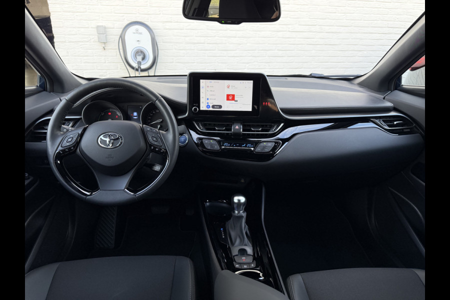 Toyota C-HR 1.8 Hybrid Team D | ACC | CarPlay | Camera | Keyless | LED | 18 inch