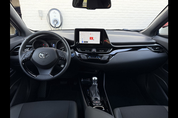Toyota C-HR 1.8 Hybrid Team D | ACC | CarPlay | Camera | Keyless | LED | 18 inch