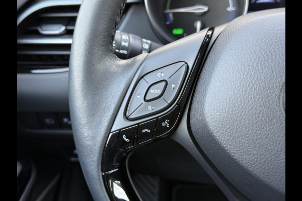Toyota C-HR 1.8 Hybrid Team D | ACC | CarPlay | Camera | Keyless | LED | 18 inch