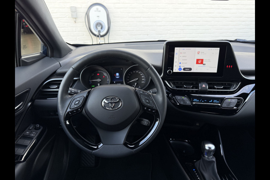 Toyota C-HR 1.8 Hybrid Team D | ACC | CarPlay | Camera | Keyless | LED | 18 inch