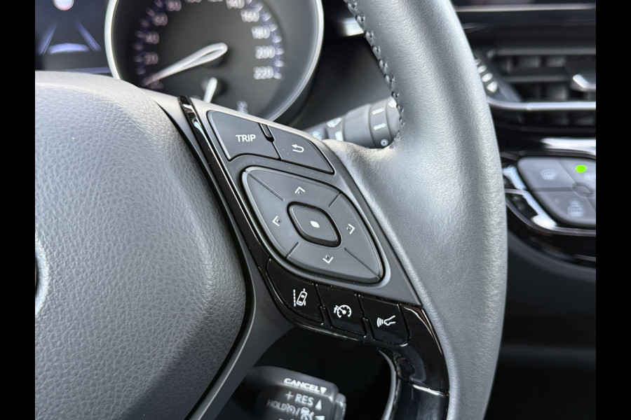 Toyota C-HR 1.8 Hybrid Team D | ACC | CarPlay | Camera | Keyless | LED | 18 inch