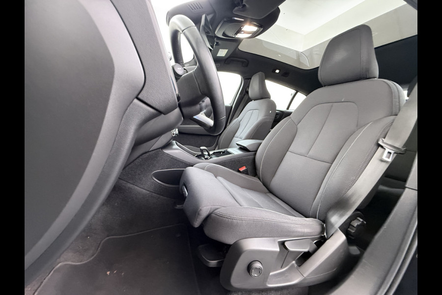 Volvo C40 SOH 95% Panoramadak Camera Navi* Apple Carplay Android Auto Recharge Core 69kWh Bluetooth Lmv 19" Led Isofix 1e Eigenaar Origineel Nederlandse Auto