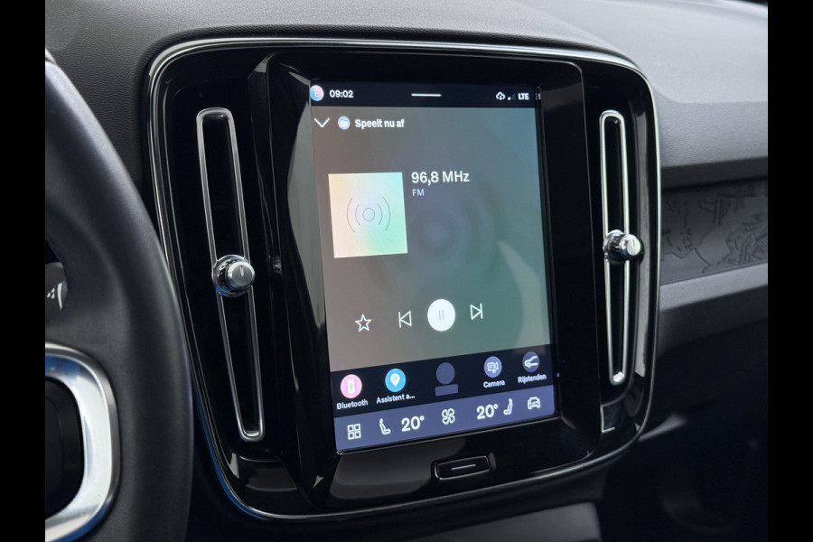 Volvo C40 SOH 95% Panoramadak Camera Navi* Apple Carplay Android Auto Recharge Core 69kWh Bluetooth Lmv 19" Led Isofix 1e Eigenaar Origineel Nederlandse Auto