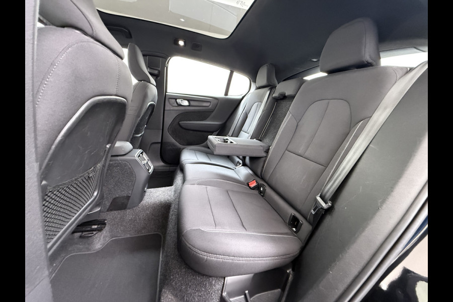 Volvo C40 SOH 95% Panoramadak Camera Navi* Apple Carplay Android Auto Recharge Core 69kWh Bluetooth Lmv 19" Led Isofix 1e Eigenaar Origineel Nederlandse Auto