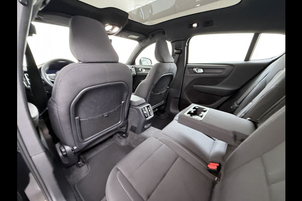 Volvo C40 SOH 95% Panoramadak Camera Navi* Apple Carplay Android Auto Recharge Core 69kWh Bluetooth Lmv 19" Led Isofix 1e Eigenaar Origineel Nederlandse Auto