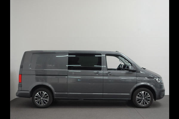 Volkswagen Transporter 2.0 TDI L2H1 Highline Automaat Dubbele Cabine Navigatie Airco Cruise Control LM velgen