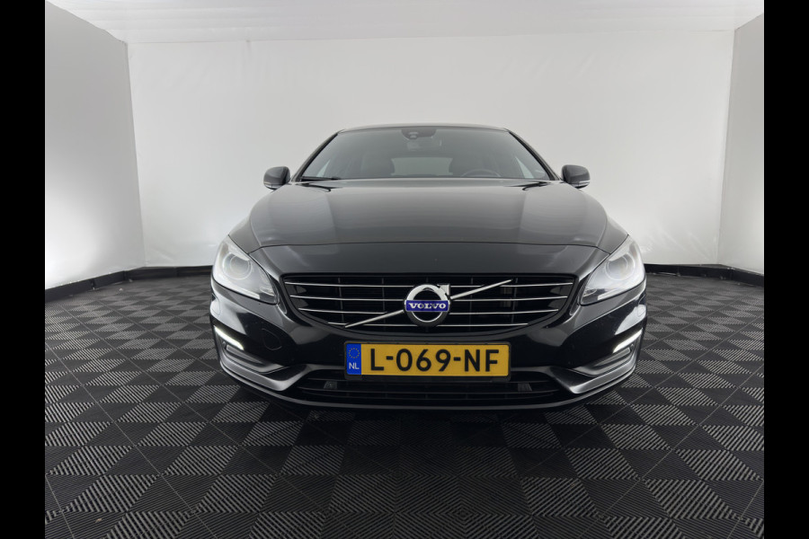 Volvo V60 2.0 D2 Summum *LEATHER | XENON | HEATED-COMFORTSEATS | NAVI-FULLMAP | PRIVACY-GLASS | ECC | PDC | CRUISE | 17''ALU*