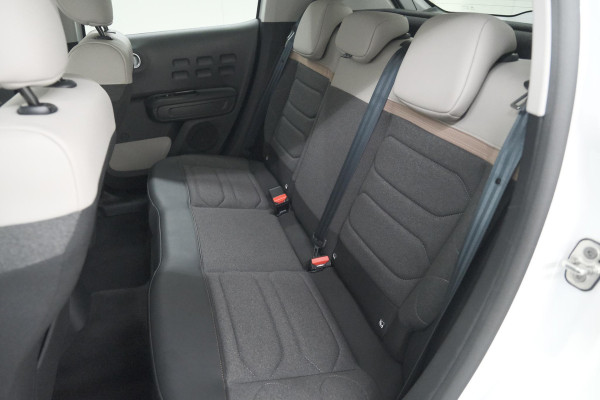 Citroën C3 PureTech 82 Shine | Camera | Parkeersensoren | Navigatie | Apple Carplay