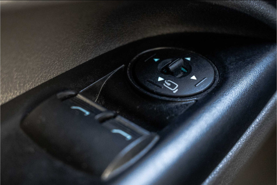 Ford Transit Connect 1.5 EcoBlue L1H1 | 3-Zits | Automaat | Camera | Cruise | Stoelverw. | Climatronic