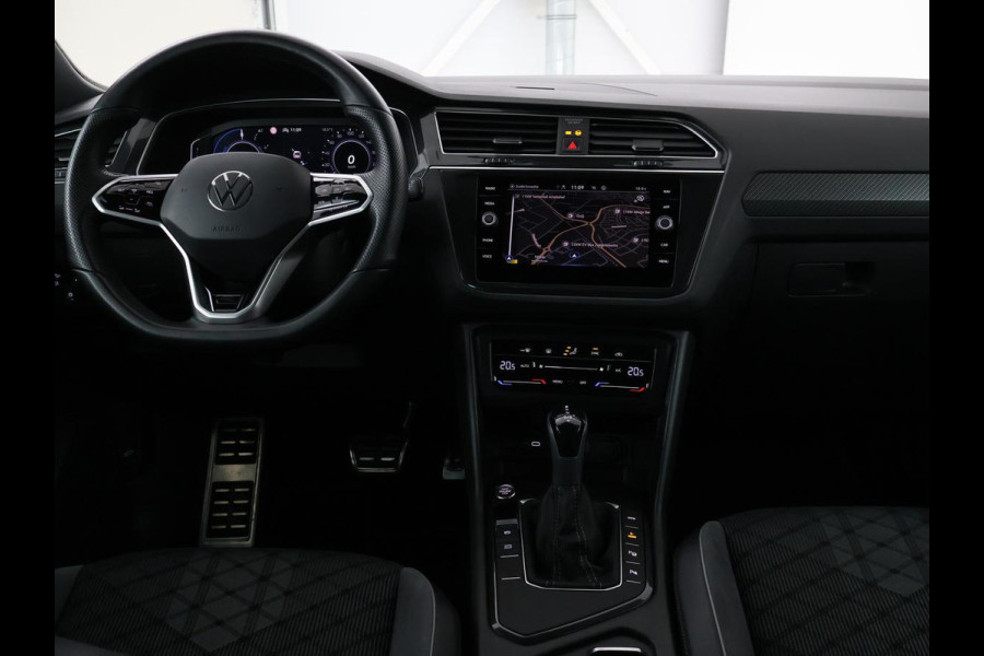 Volkswagen Tiguan 1.4 TSI eHybrid R-Line Business+ | SOH 94,3% | Half leder | Adaptive cruise | Camera | Park assist | Carplay | 3 zone klimaat | Elektrische achterklep