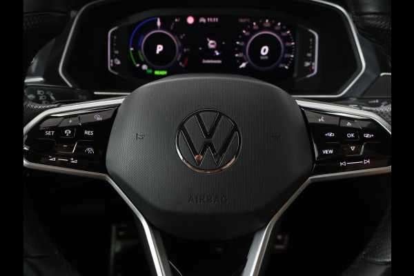 Volkswagen Tiguan 1.4 TSI eHybrid R-Line Business+ | SOH 94,3% | Half leder | Adaptive cruise | Camera | Park assist | Carplay | 3 zone klimaat | Elektrische achterklep
