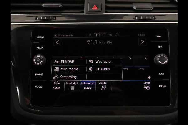 Volkswagen Tiguan 1.4 TSI eHybrid R-Line Business+ | SOH 94,3% | Half leder | Adaptive cruise | Camera | Park assist | Carplay | 3 zone klimaat | Elektrische achterklep