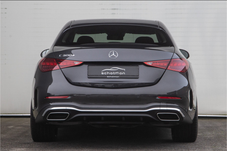 Mercedes-Benz C-Klasse 300 e AMG Line, Distronic, Burmester, 19" 2025
