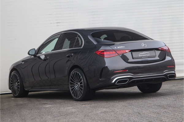 Mercedes-Benz C-Klasse 300 e AMG Line, Distronic, Burmester, 19" 2025