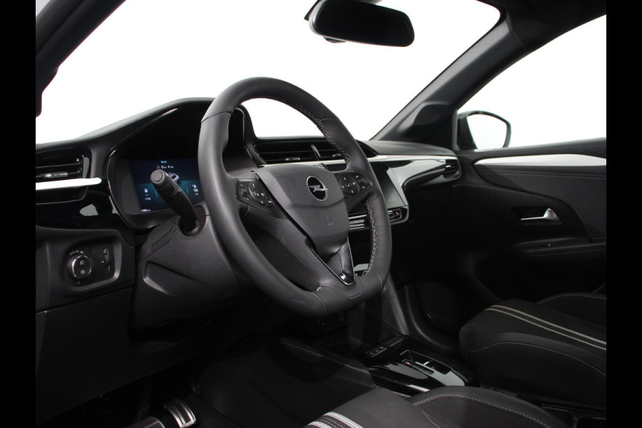 Opel Corsa 1.2 Turbo Hybrid 136pk Automaat GS Navigatie Apple Carplay/Android Auto Digitale Cockpit Camera Parkeer sensoren Airco Lichtmetalen Velgen Cruise Control