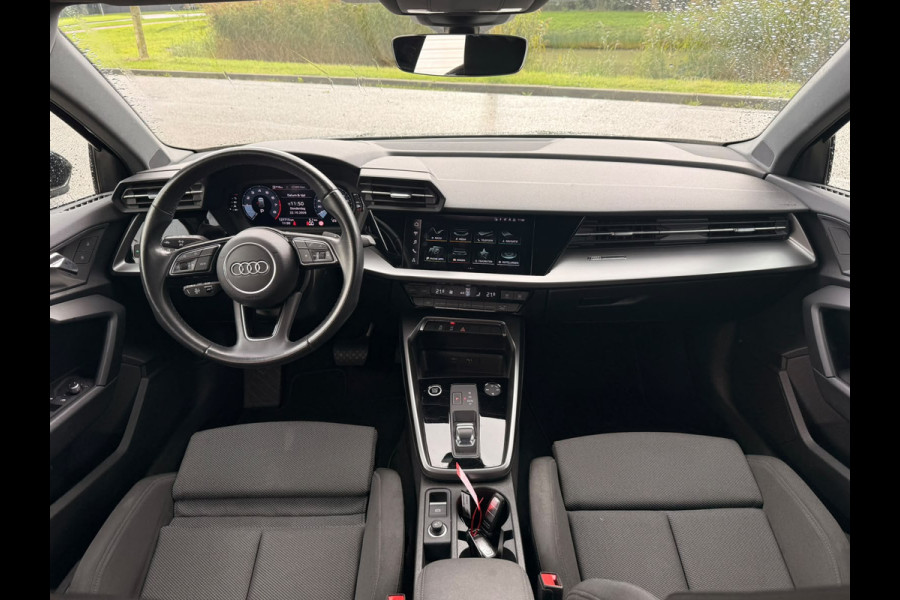Audi A3 Sportback 30 TFSI Advanced edition | Adaptive Cruise Control | Navigatie | Apple Carplay | Parkeersensoren | LED | Climate Control | DAB |