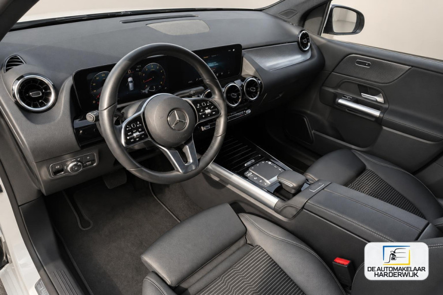 Mercedes-Benz B-Klasse 200 Business Solution Luxury | 1E EIGENAAR | 3/6/12MND GARANTIE | AUTOMAAT | LED | CRUISE | DAB | NAVI | CARPLAY | TREKHAAK |