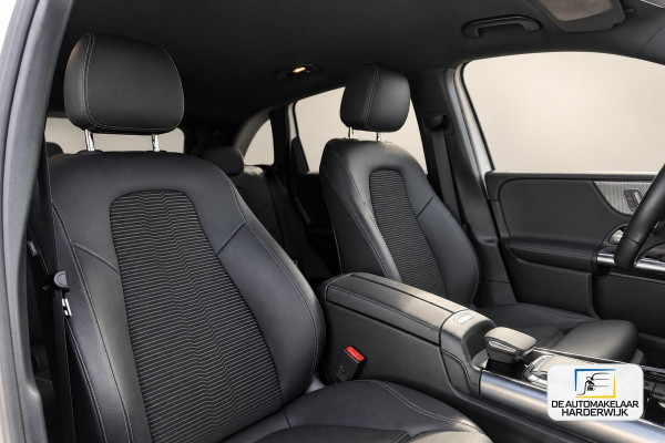 Mercedes-Benz B-Klasse 200 Business Solution Luxury | 1E EIGENAAR | 3/6/12MND GARANTIE | AUTOMAAT | LED | CRUISE | DAB | NAVI | CARPLAY | TREKHAAK |