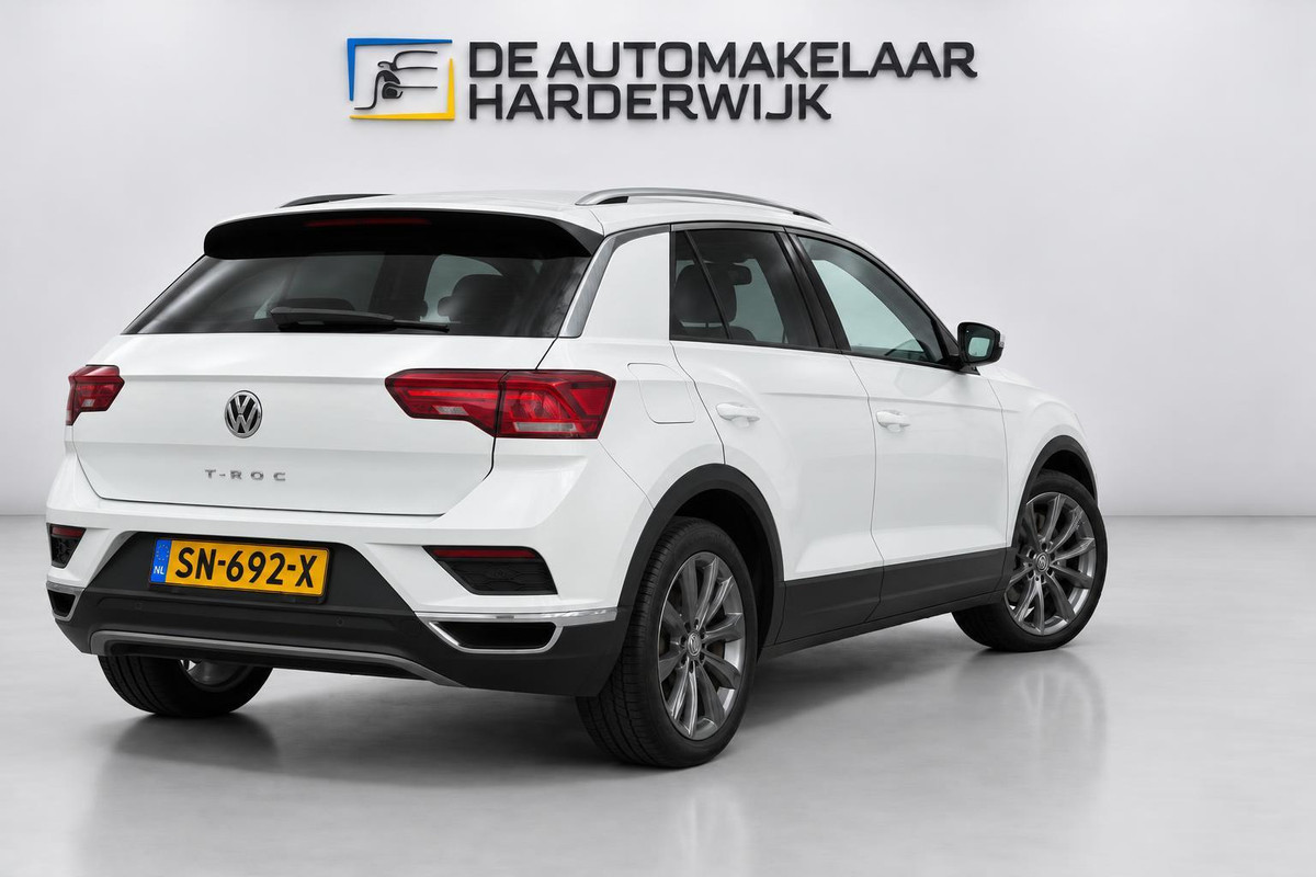 Volkswagen T-Roc 1.0 TSI Style | 1E EGENAAR | 3/6 OF 12MND GARANTIE | PANODAK | ACC | LANE ASSIST | AIRCO |