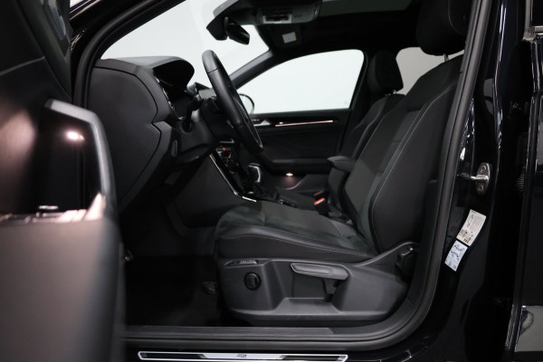 Volkswagen T-Roc 1.5 TSI R-Line BTW/LED/VIRTUAL/SFEER/PANORAMADAK/HALF LEER+S.VERWARMING+MASSAGE/18" LMV/CAM/ACC/12 MDN GARANTIE!
