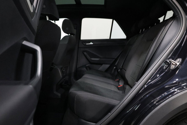 Volkswagen T-Roc 1.5 TSI R-Line BTW/LED/VIRTUAL/SFEER/PANORAMADAK/HALF LEER+S.VERWARMING+MASSAGE/18" LMV/CAM/ACC/12 MDN GARANTIE!