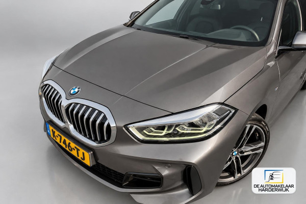 BMW 1-serie 116d Executive | AUTOMAAT | CARPLAY | LED | SFEERVERLICHTING | CRUISE |