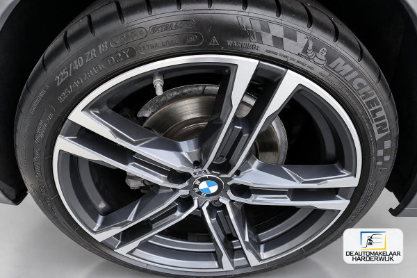 BMW 1-serie 116d Executive | AUTOMAAT | CARPLAY | LED | SFEERVERLICHTING | CRUISE |
