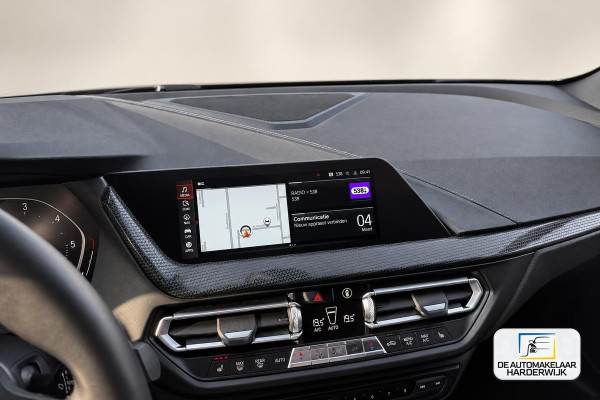 BMW 1-serie 116d Executive | AUTOMAAT | CARPLAY | LED | SFEERVERLICHTING | CRUISE |