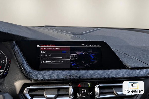 BMW 1-serie 116d Executive | AUTOMAAT | CARPLAY | LED | SFEERVERLICHTING | CRUISE |