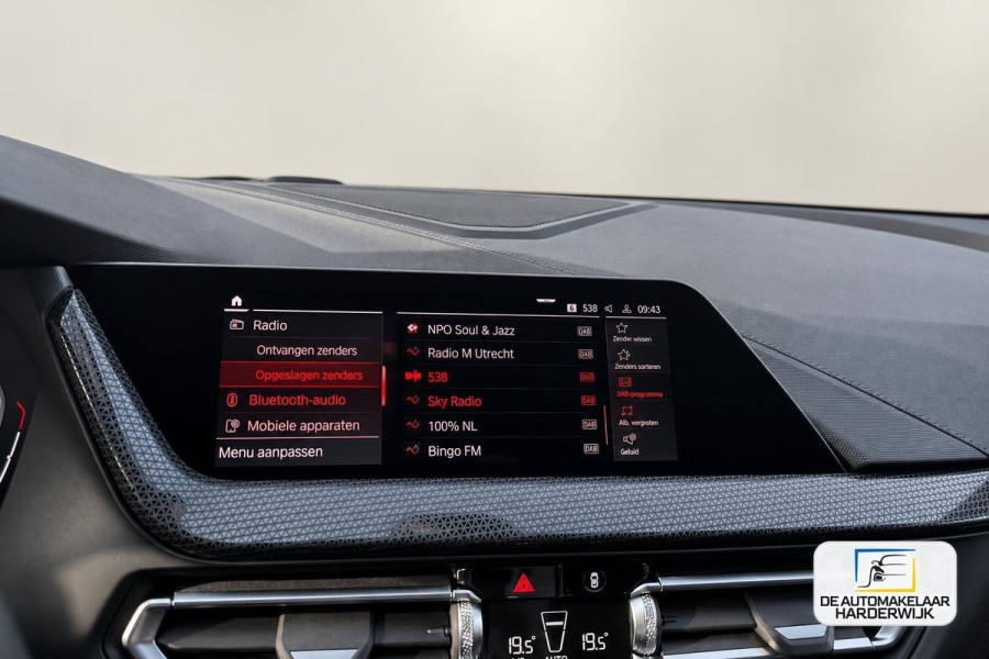 BMW 1-serie 116d Executive | AUTOMAAT | CARPLAY | LED | SFEERVERLICHTING | CRUISE |