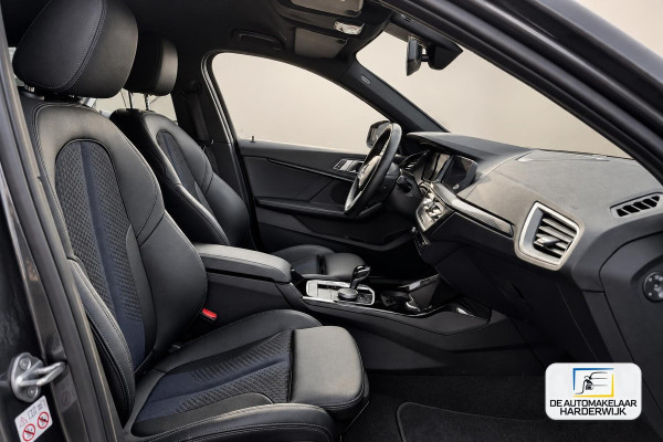 BMW 1-serie 116d Executive | AUTOMAAT | CARPLAY | LED | SFEERVERLICHTING | CRUISE |