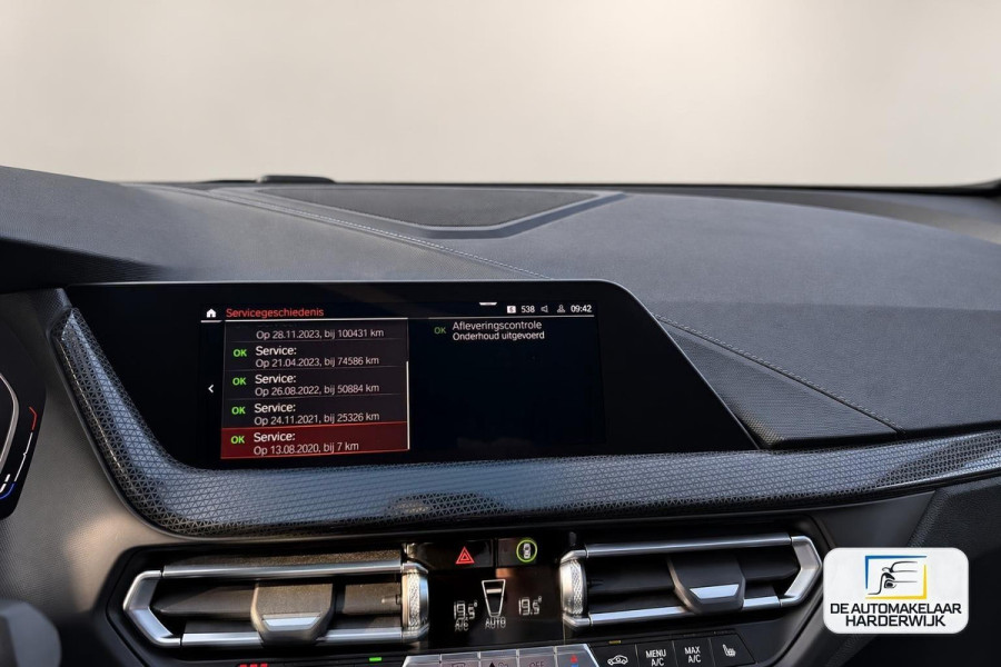 BMW 1-serie 116d Executive | AUTOMAAT | CARPLAY | LED | SFEERVERLICHTING | CRUISE |