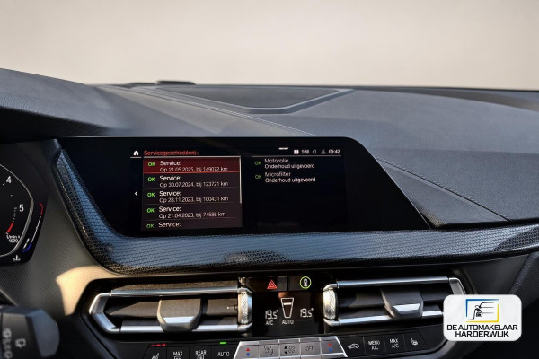 BMW 1-serie 116d Executive | AUTOMAAT | CARPLAY | LED | SFEERVERLICHTING | CRUISE |