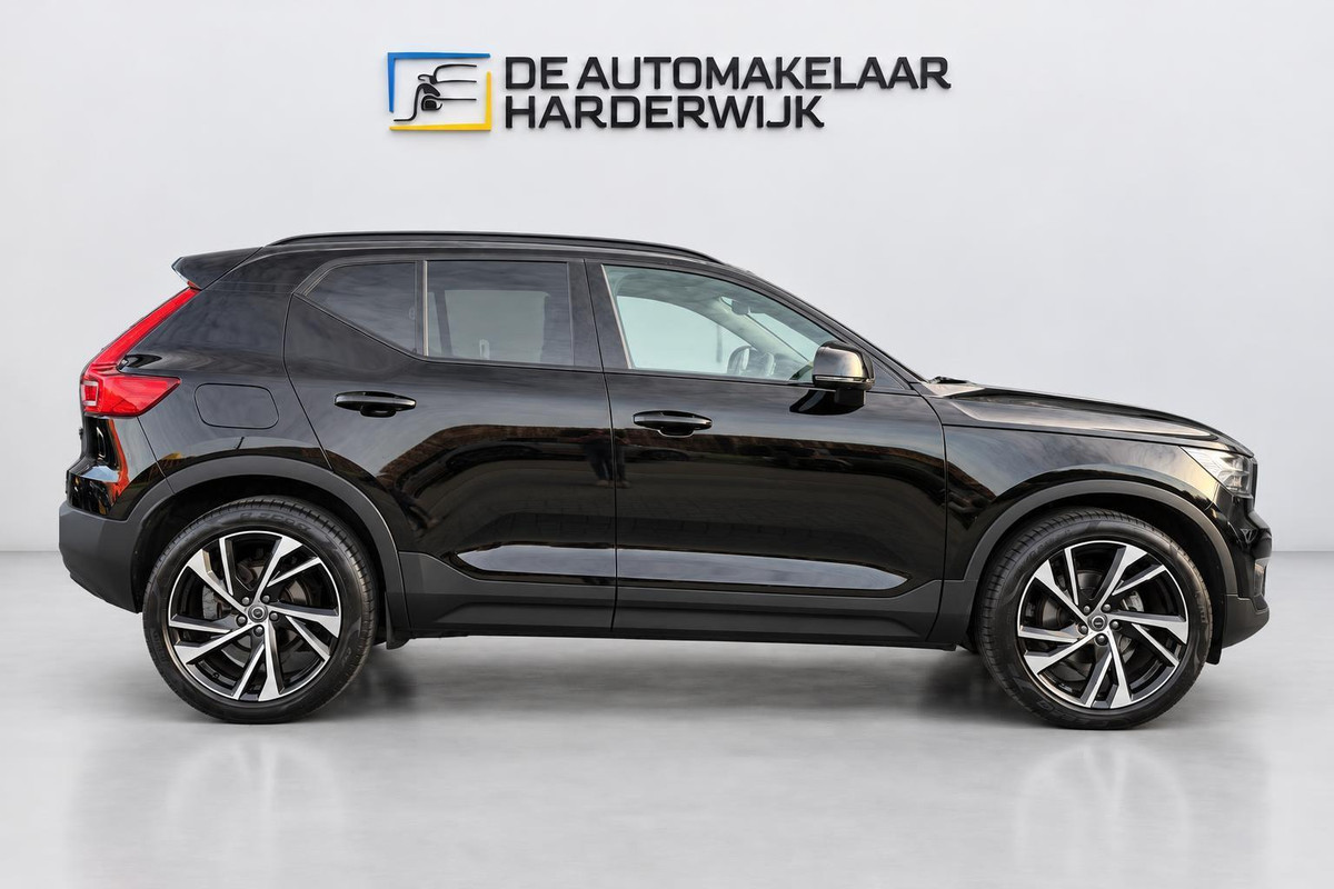 Volvo XC40 1.5 T2 R-Design | 1E EIGENAAR | 3/6/12MND GARANTIE | AUTOMAAT | PANO | LED | DAB | CRUISE | CARPLAY | STOELVERWM | BLIS | HARMAN KARDON |