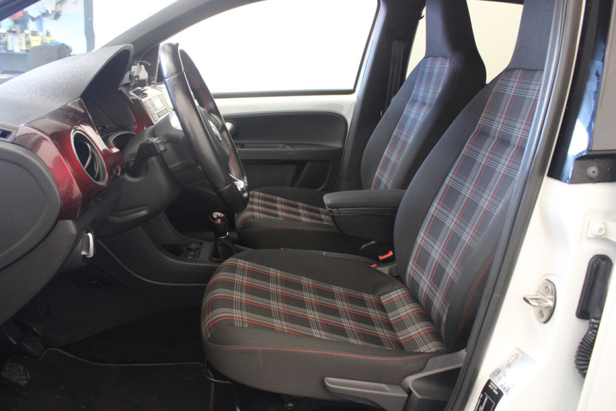 Volkswagen up! 1.0 TSI GTI