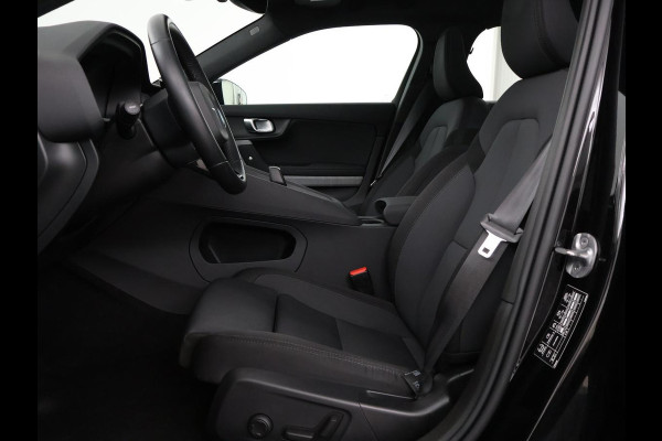 Polestar 2 Long Range Single Motor 78 kWh | SOH 91,2% | Cruise control | Memory | Stuur/stoelverwarming | Carplay | 360 camera | Park assist | Climate control