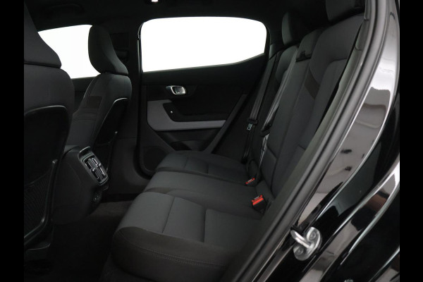 Polestar 2 Long Range Single Motor 78 kWh | SOH 91,2% | Cruise control | Memory | Stuur/stoelverwarming | Carplay | 360 camera | Park assist | Climate control