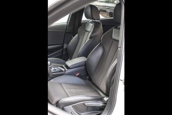 Audi A4 Avant 35 TFSI 3X S-Line *Led*Stoelverwarming*Ambienteverlichting*
