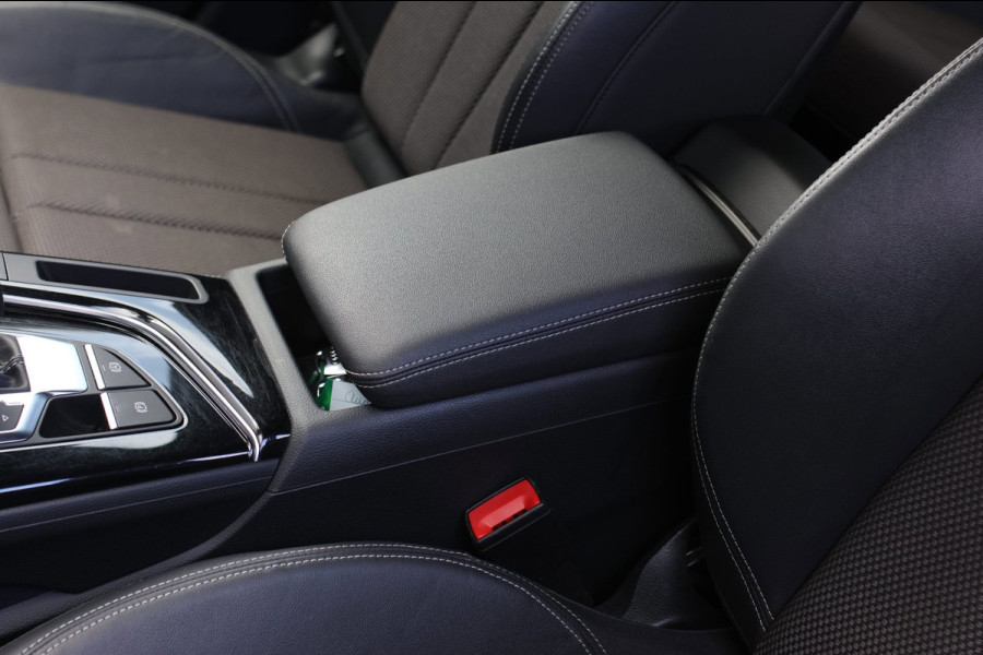 Audi A4 Avant 35 TFSI 3X S-Line *Led*Stoelverwarming*Ambienteverlichting*