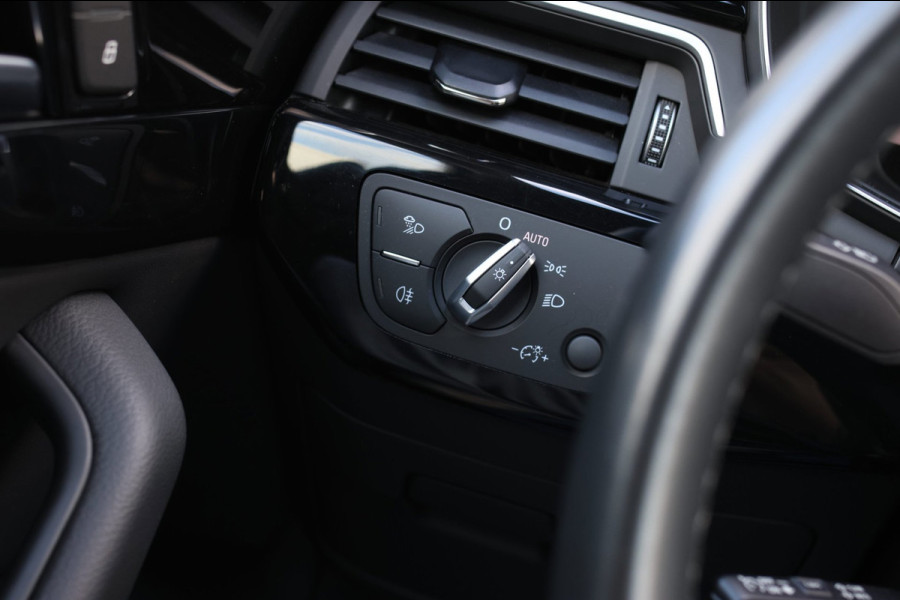 Audi A4 Avant 35 TFSI 3X S-Line *Led*Stoelverwarming*Ambienteverlichting*