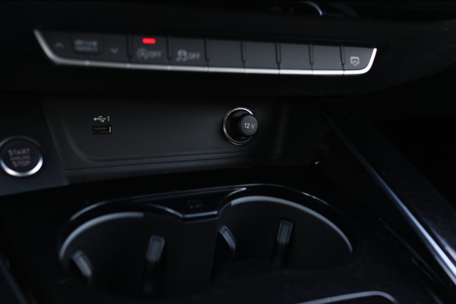 Audi A4 Avant 35 TFSI 3X S-Line *Led*Stoelverwarming*Ambienteverlichting*