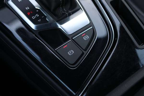 Audi A4 Avant 35 TFSI 3X S-Line *Led*Stoelverwarming*Ambienteverlichting*