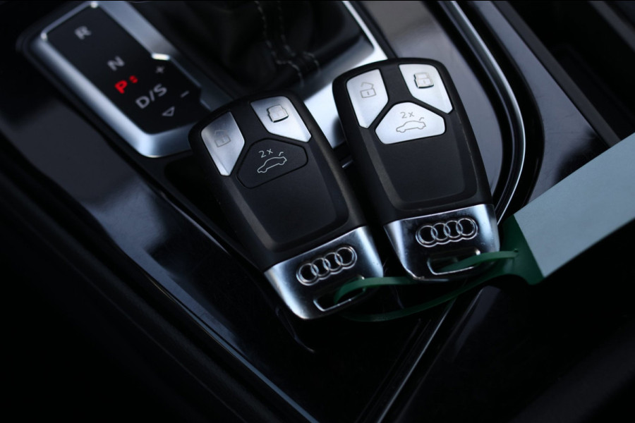 Audi A4 Avant 35 TFSI 3X S-Line *Led*Stoelverwarming*Ambienteverlichting*