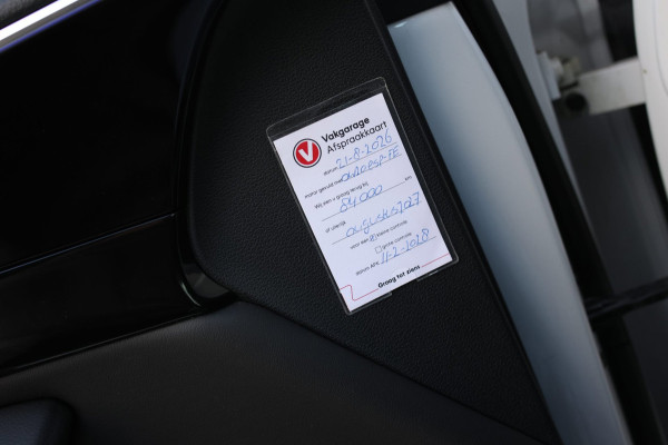 Audi A4 Avant 35 TFSI 3X S-Line *Led*Stoelverwarming*Ambienteverlichting*