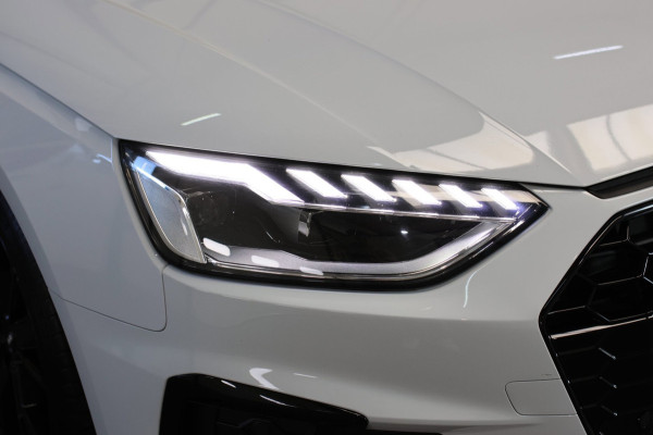 Audi A4 Avant 35 TFSI 3X S-Line *Led*Stoelverwarming*Ambienteverlichting*