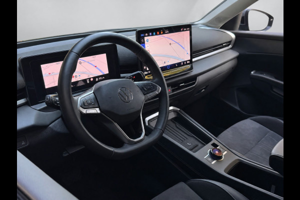 Volkswagen T-Roc 1.5 eTSI 150PK DSG STYLE ALCANTARA/IQ.LIGHT/TREKHAAK